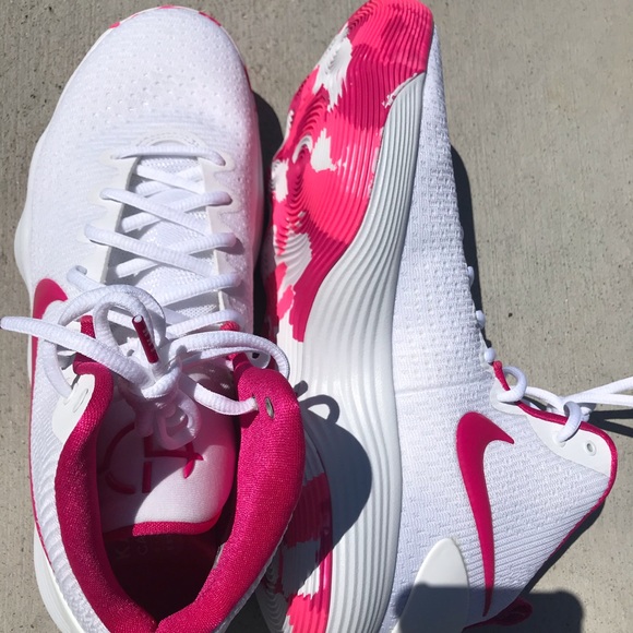 breast cancer hyperdunks